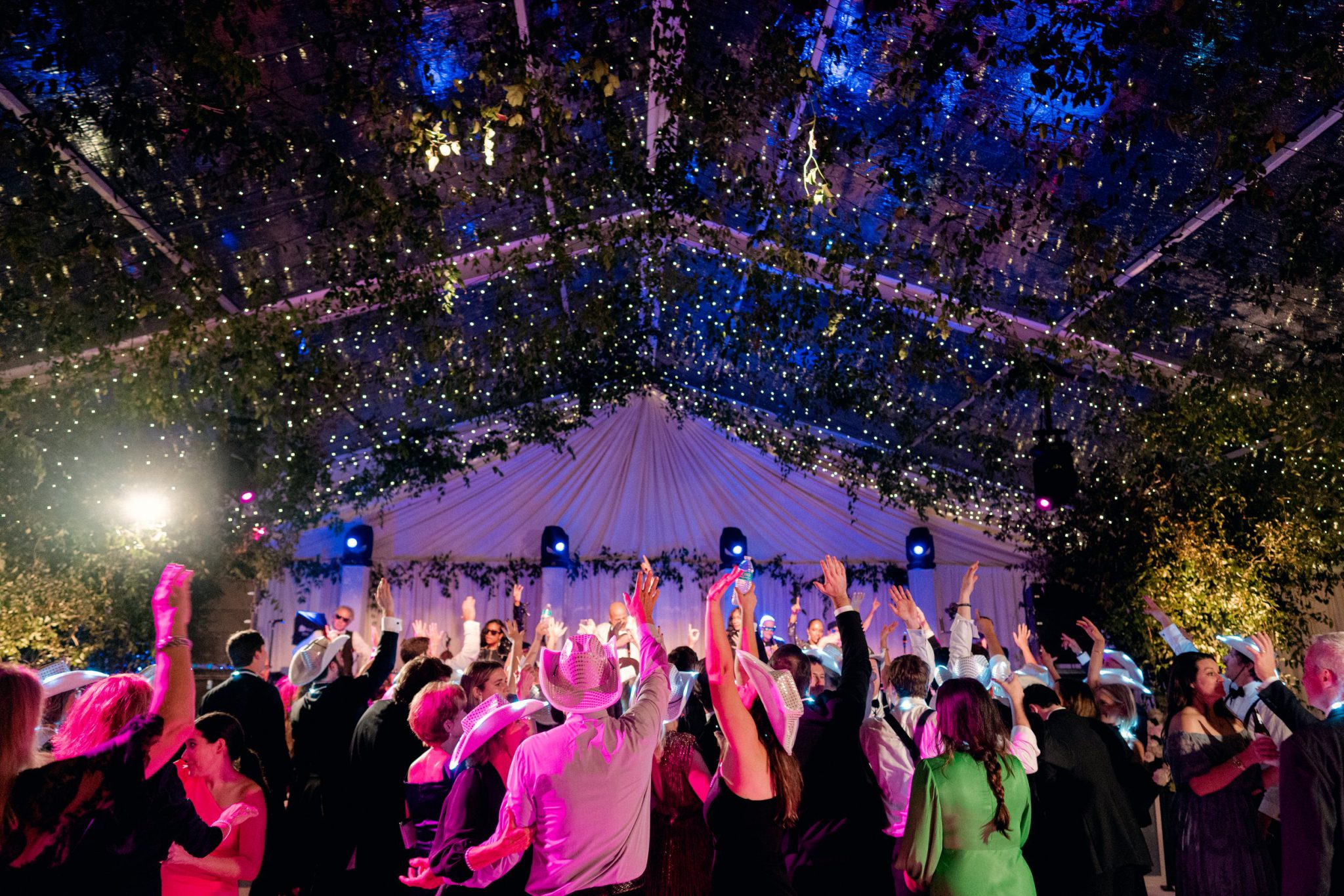 tent manufacturers